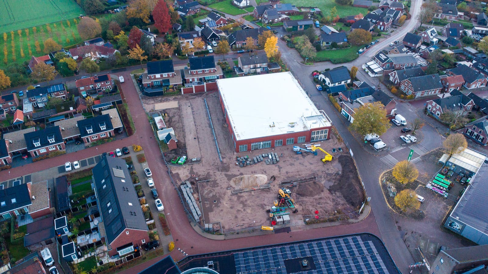 Bouwplaats in een Nederlandse woonwijk